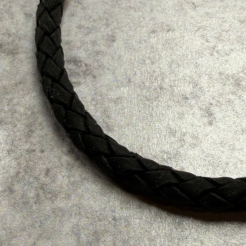 The Steel Shop Leather Bracelet Unisex Black 4MM 7 Inches Heart‎ Engraving New